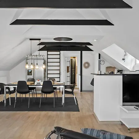 Gorgeous In With Wifi Nyaraló *